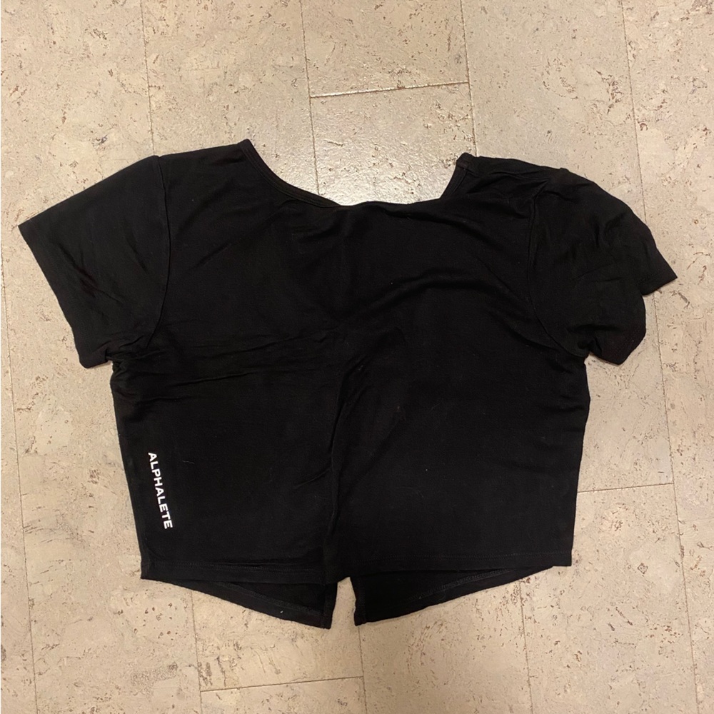 Alphalete Black Aspire Crop Top